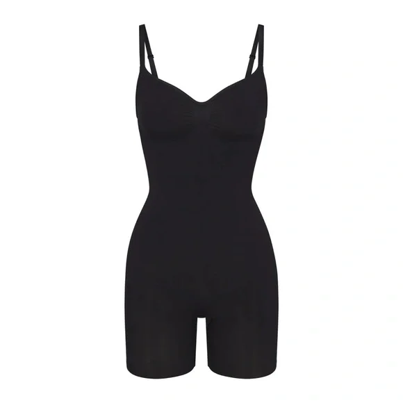 SKIMS Seamless Sculpt Mid Thigh Bodysuit - Picture 4 of 7